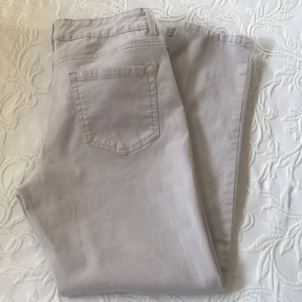 Stretchy Khaki boyfriend jeans